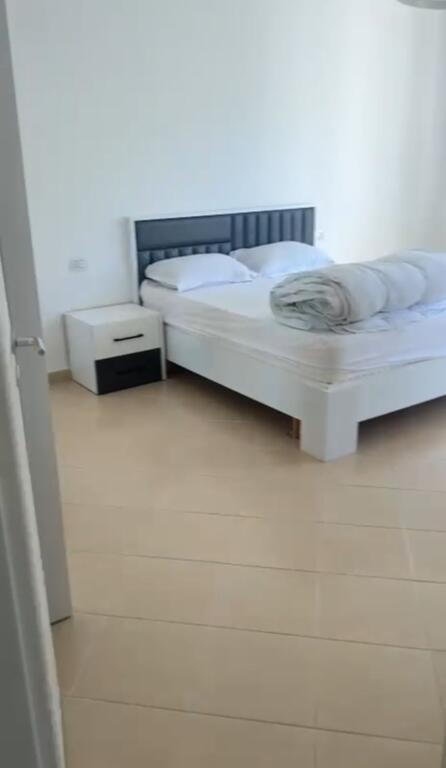 Jepet me qera apartament 1+1