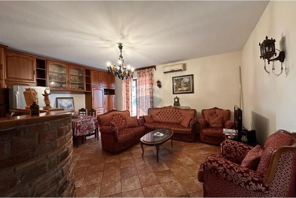 Apartment 2+1+2 for rent Pazari i Ri !