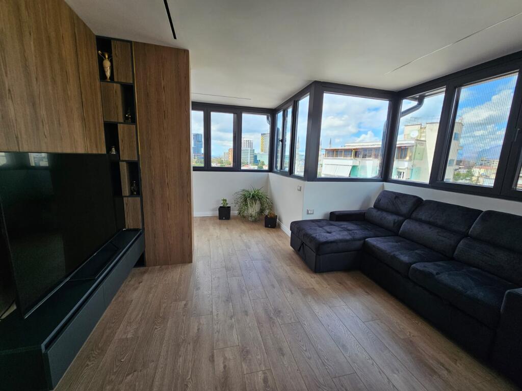 Apartament 2+1 me qera tek Mulliri i Vjeter, rruga e Elbasanit (120 euro)