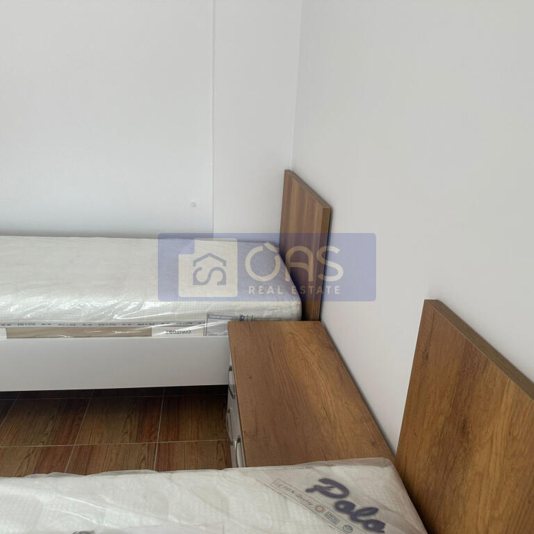 Jepet me qera apartament 3+1+2  ne Brryl .