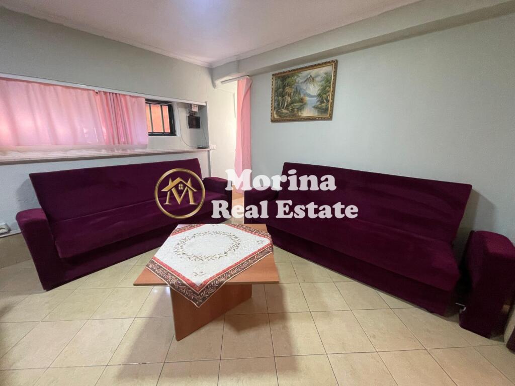 Affitto, Ingresso Privato 1+1, Myslym Shyri, 400 Euro/mese