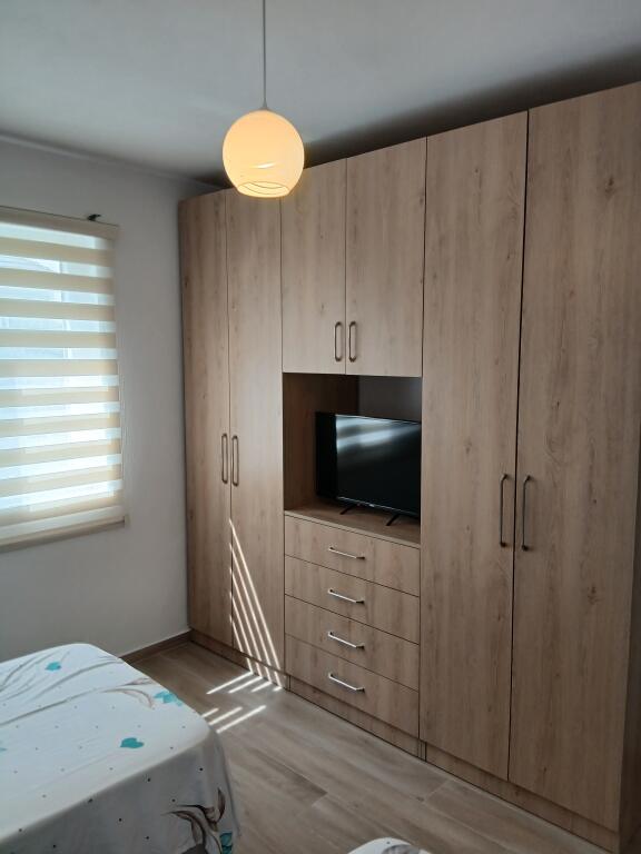 Apartament 1+1 fundi i rrugës Ali Visha