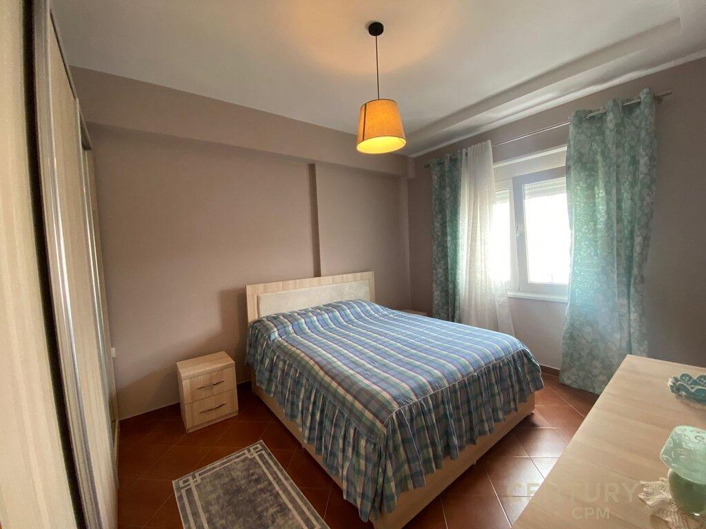 GIVE APARTMENT 2+1+PARKING IN THE PARIS MUNICIPALITY