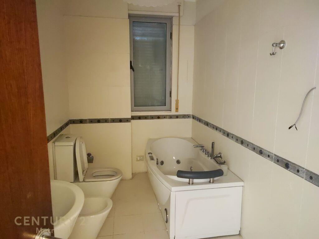 Appartamento 3+1+2 In Vendita vicino allo Zoo! 265,000 €