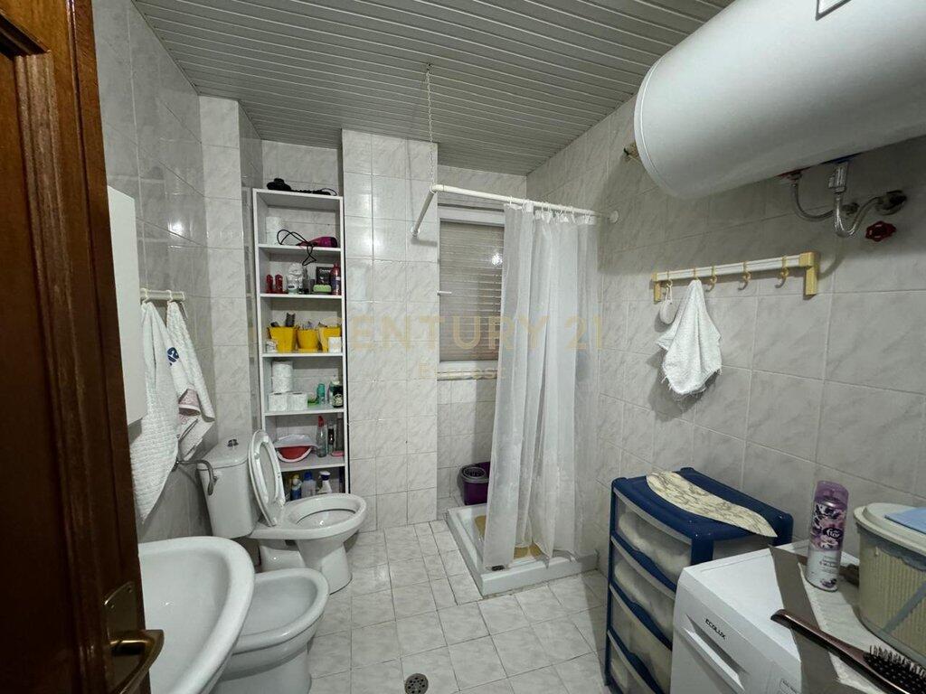 FOR SALE APARTMENT 2+1 + SHOP, OPPOSITE THE NEW MATERNITY!