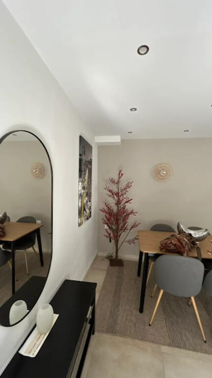 Villa For Rent 1+1 Near the Former Bus Park (ID BV22472) Tirana