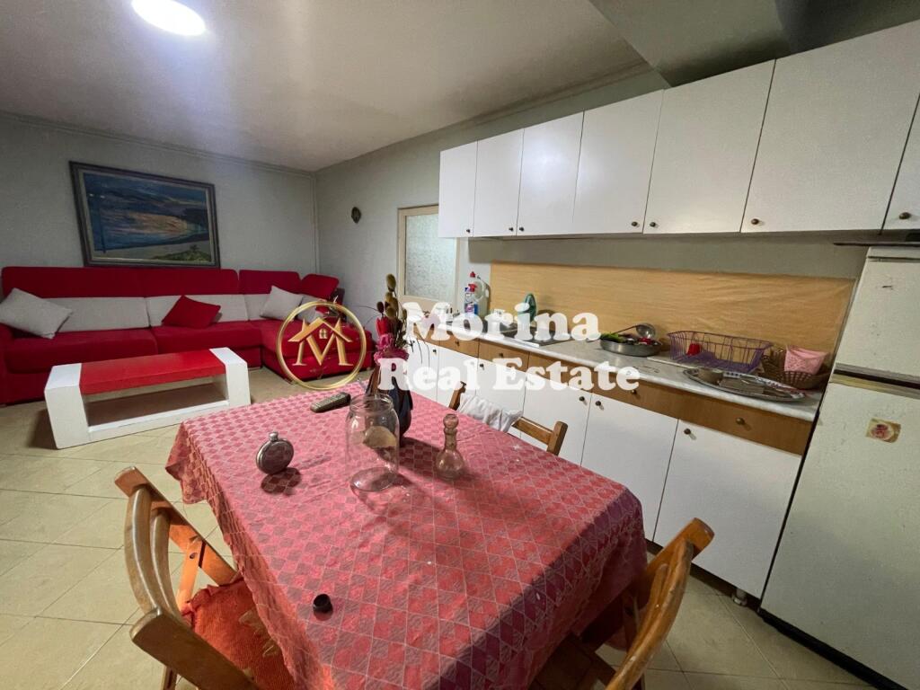 Affitto, Ingresso Privato 1+1, Myslym Shyri, 400 Euro/mese