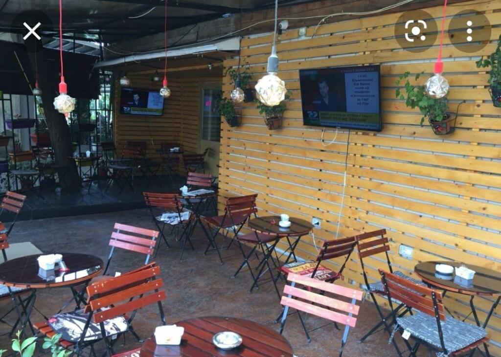 Vendesi commerciale di 102 m² in vendita al mosaico di Tirana!