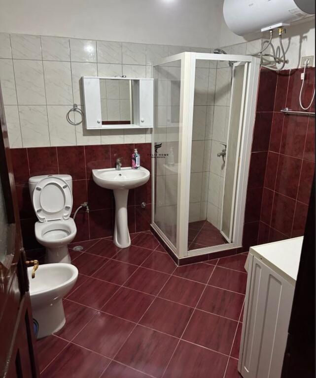 APARTAMENT ME QERA 1+1 KOMUNA PARISIT 480 EURO