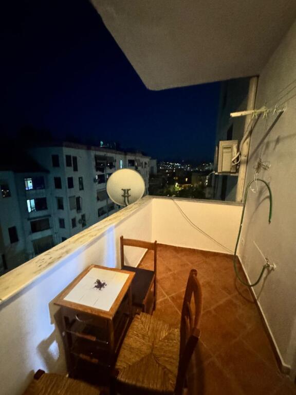 Super Apartament 2+1 për Qira (Brryli)