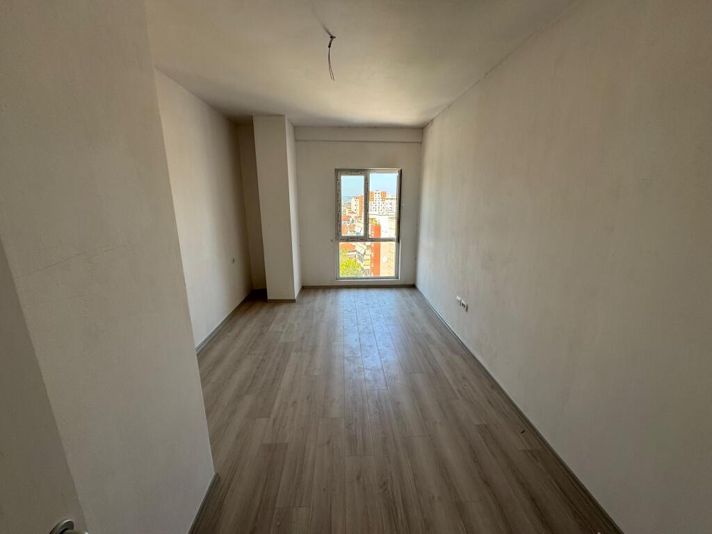 📣Office space for rent with Parking📍Blackbird  💶Price 2000 euros including parking