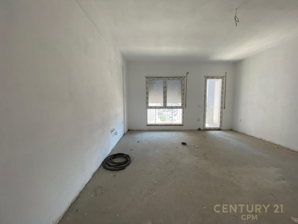 TEK SHESHI SHQIPONJA SHESIM APARTAMENT 1+1