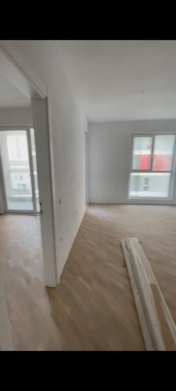 Shitet apartament 1+1 tek Univers City