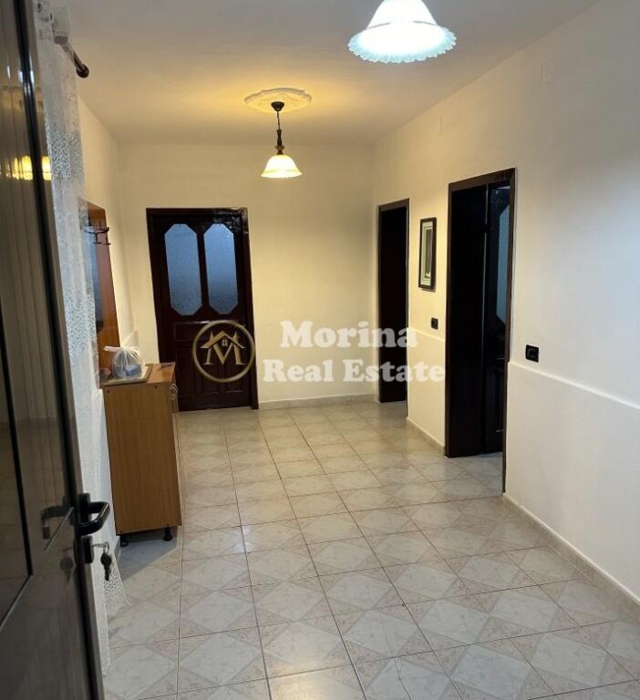 Qera, Hyrje 1+1, Komuna Parisit, Rr:”Dhimiter Shuteriqi, 480 euro/muaj
