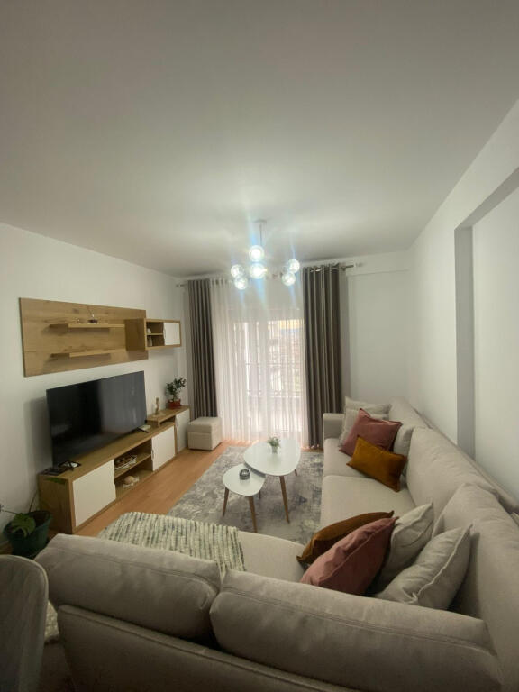 Apartament 2+1 Me Qera Tek 5 Maji (ID B2201433) Tirane