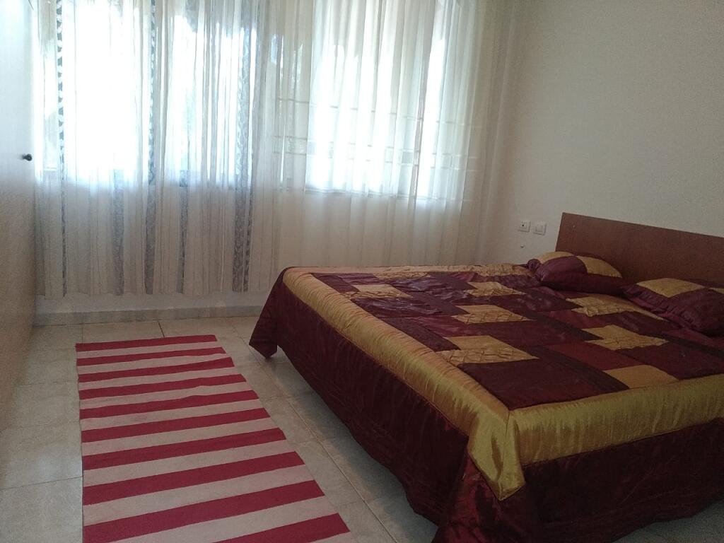 JEPET ME QERA APARTAMENT 3+1 TE ISH TREGU ELEKTRIK!!
