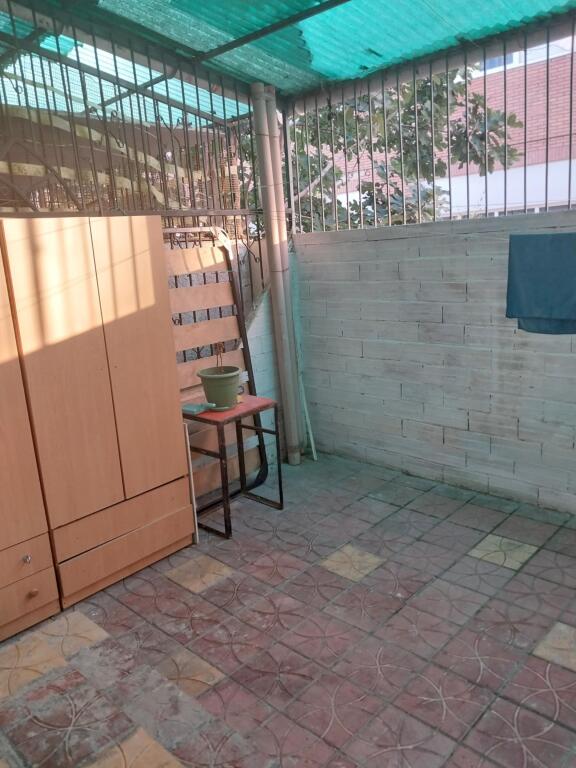 Tirane, vendo, monolocale con veranda spaziosa Piano 1, Via Dibra