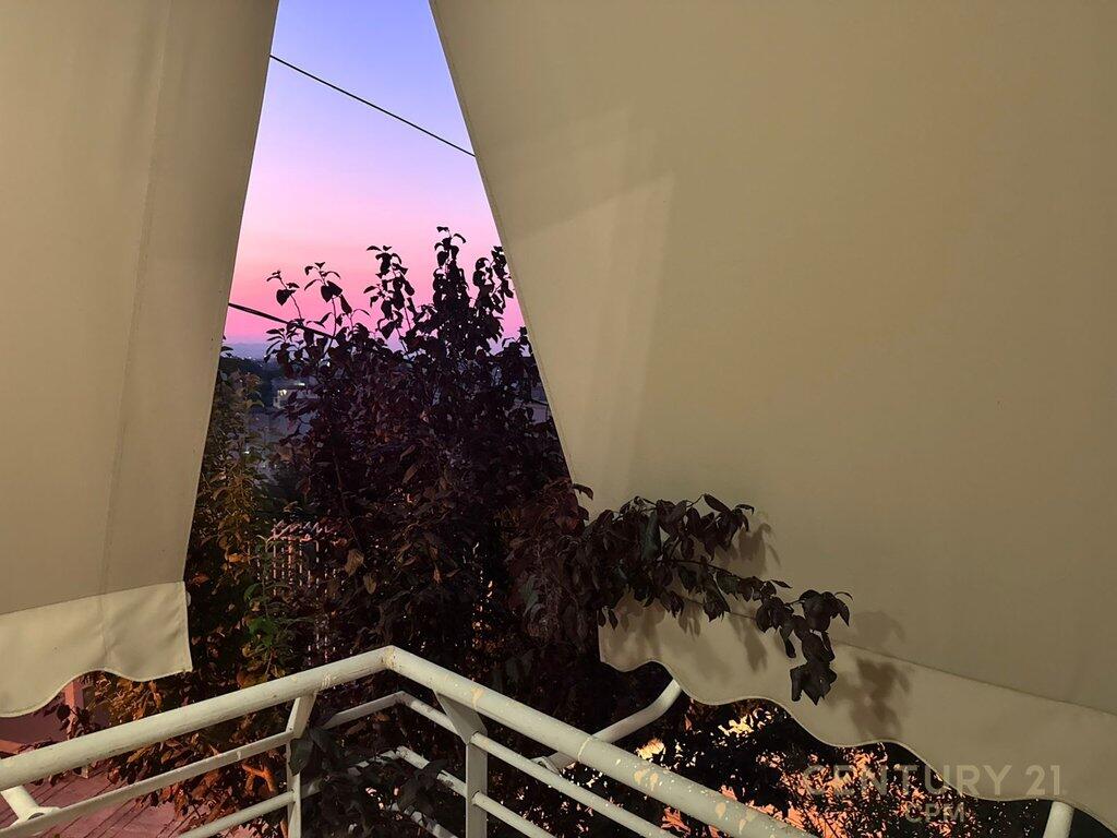 APARTAMENT 3+1+2+P PER QIRA, LIQENI I THATE!