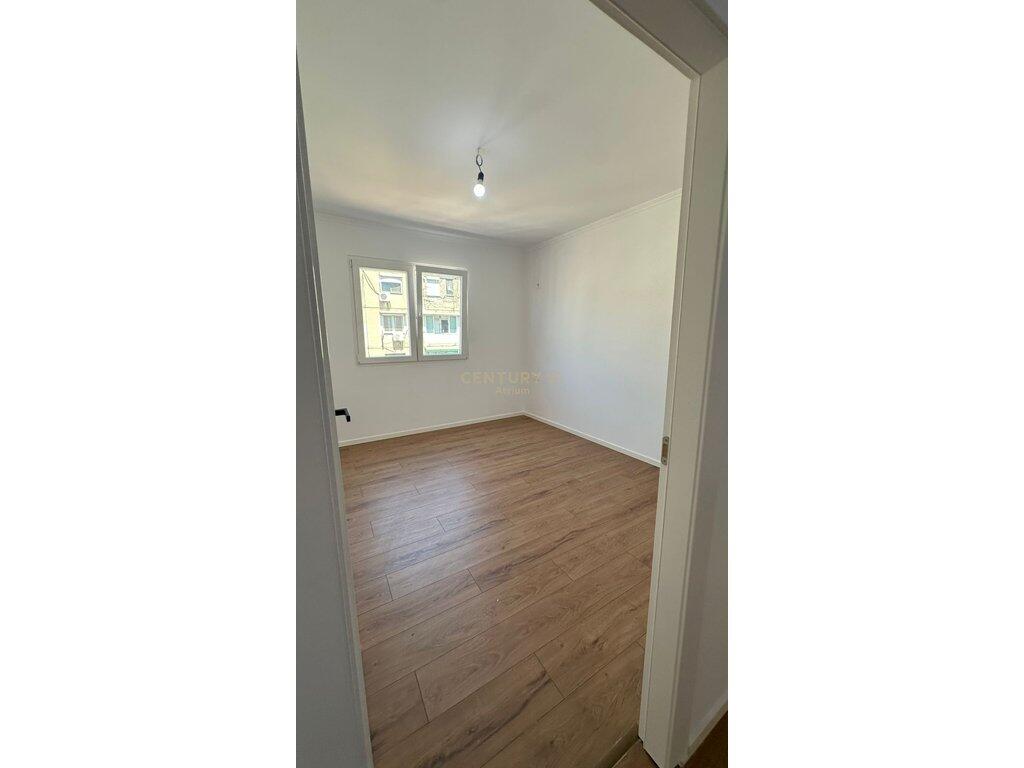 SHITET APARTAMENT 2+1 PRANE SPITALIT NENE TEREZA (Q.S.T.U)