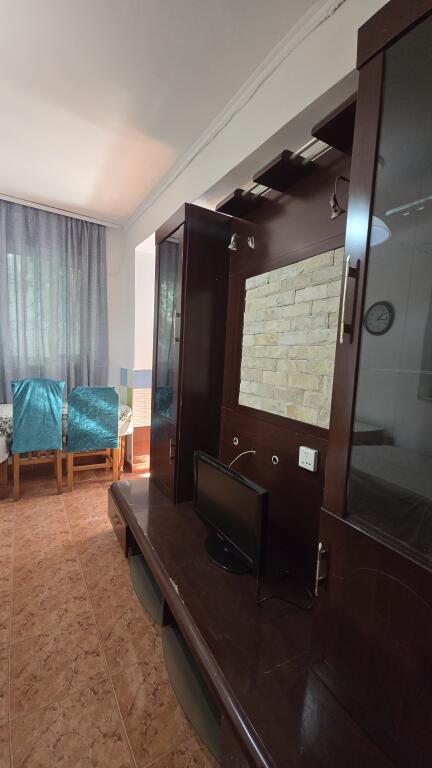 Siri kodra, 2+1 apartment for rent, including water (30,000 leke)
