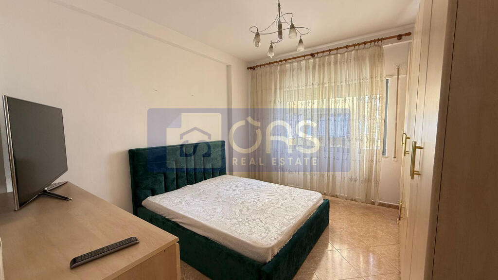 Jepet me qira  apartament 2+1+2 ne Komunen e parisit
