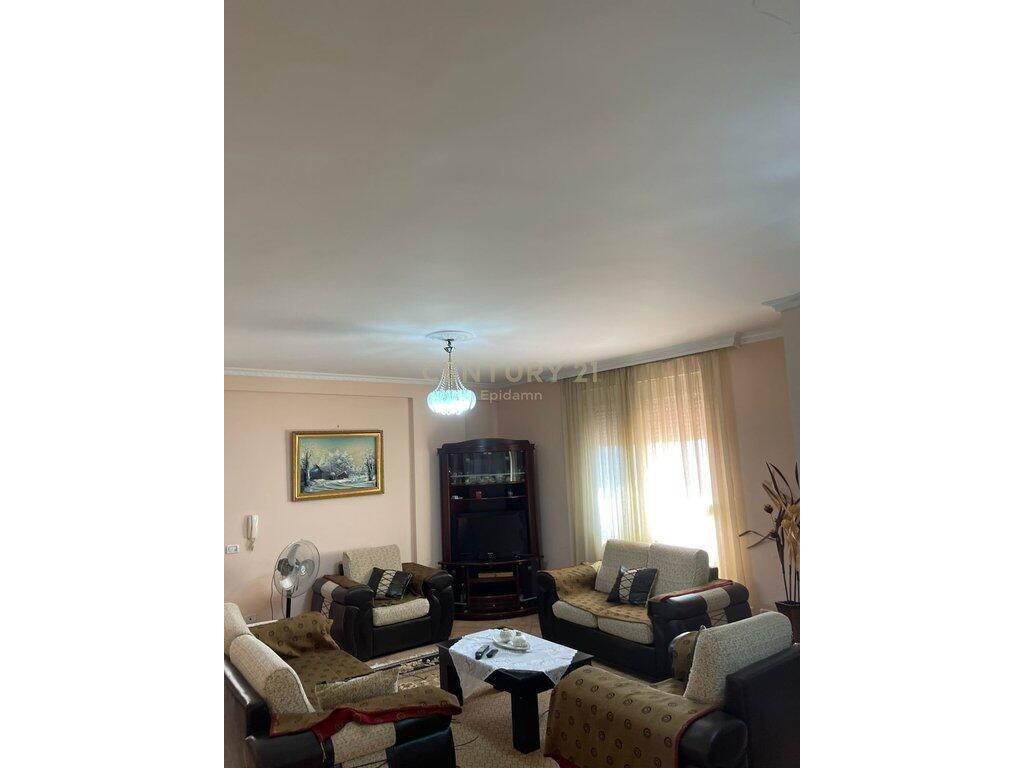 Appartamento 2+1 in Affitto nel Centro, Durrës !