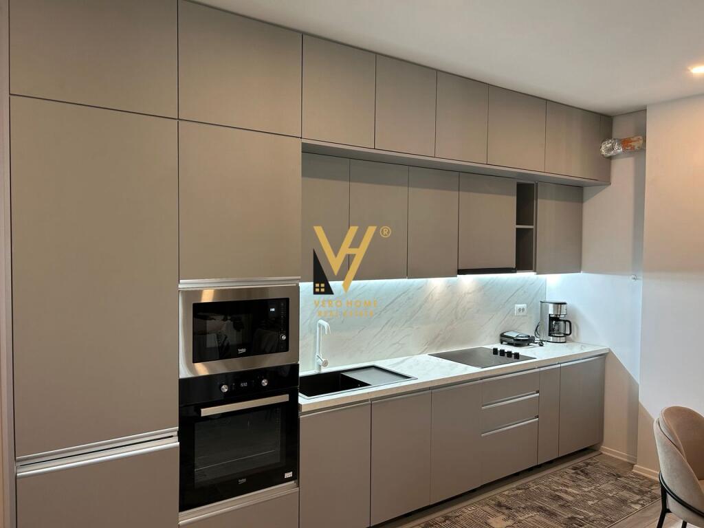 SHITET APARTAMENT 2+1 TE GJIRI I LALZIT, SAN PIETRO 280.000 EURO
