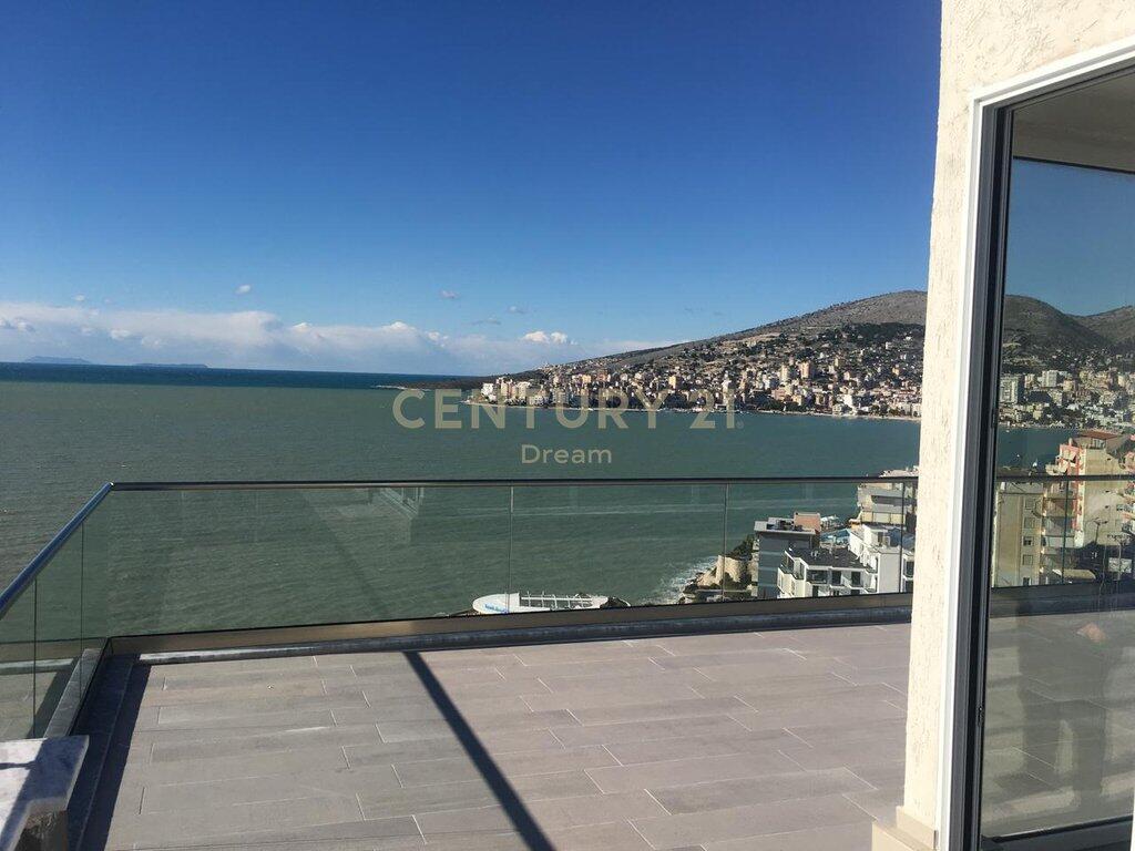 ATTICO IN VENDITA A SARANDA – VICINO A BOUVGAINVILLE BAY!
