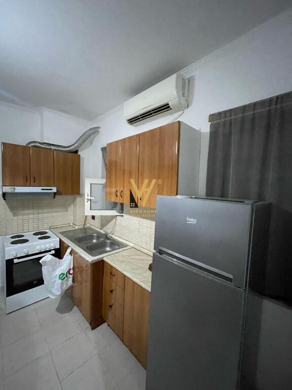 JEPET APARTAMENT ME QERA TE MINISTRIA E DREJTESISE  380 EURO