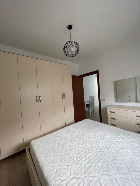 Kodra e diellit casa in affitto 43,000