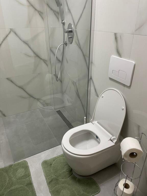 🏢After the former Durres Restaurant, Ferit Xhajko Street, apartment for rent, 2+1, furnished. 60,000 Leke