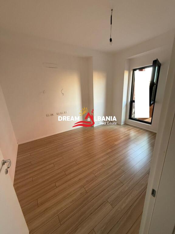 Commercial space for rent on Kavaja Street, Near “Tirana Garden Building”, in Tirana (ID 42611325)