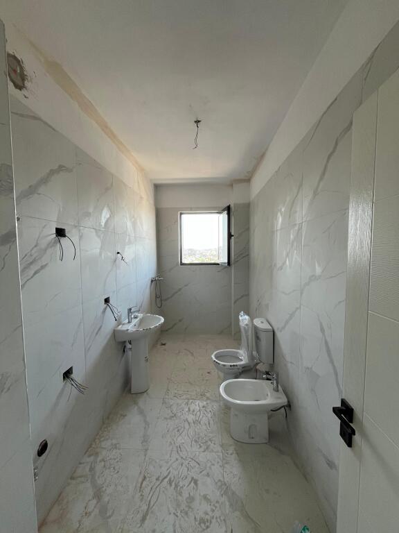 🏡Appartamento 2+1 in Vendita | 📍Ulliri, Kamez | 📐97m2 | 💶77.000€
