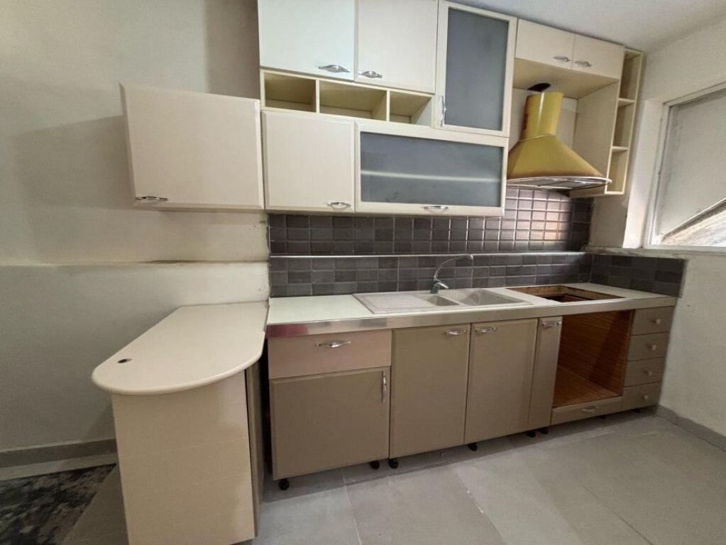 APARTAMENT ME QERA 2+1 SELITE 450 EURO