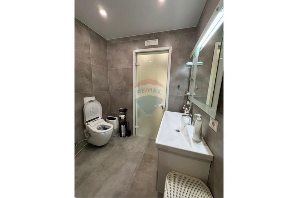 APARTAMENT 2+1 ME QIRA, BLLOK.