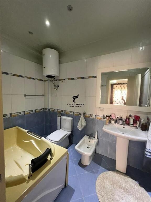 VENDESI APPARTAMENTO 2+1 VIA KAVAJES 299.000 EURO