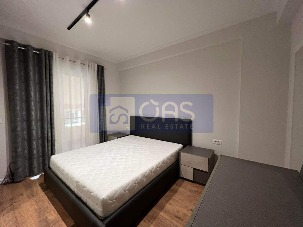 ◦ Jepet Apartament me qera  2+1+2  tek Kristal Center