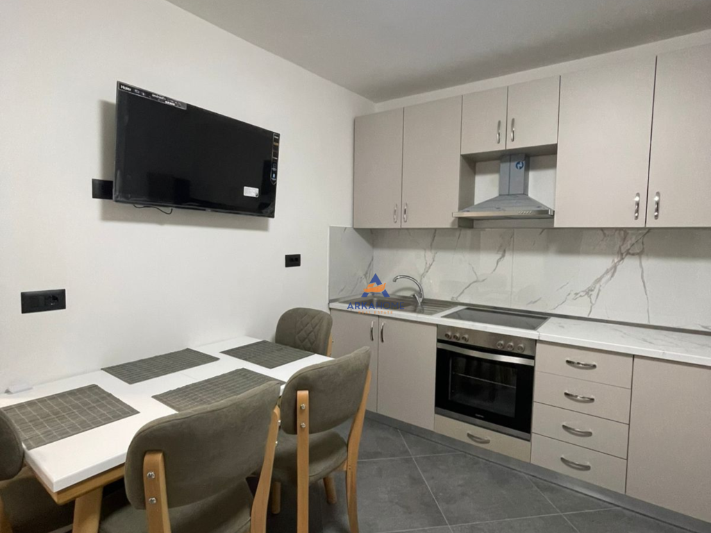 AFFITTASI APPARTAMENTO 2+1 "VIA RIZA CEROVA" 600 EURO