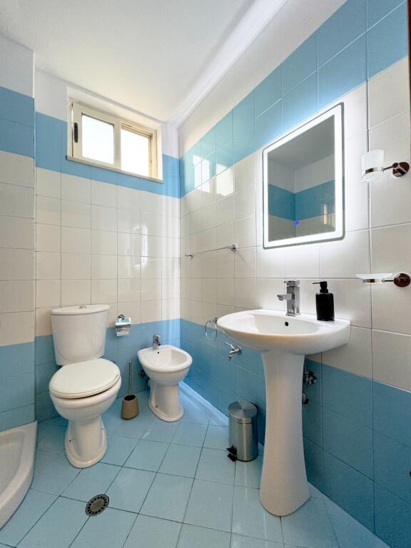 SHITET APARTAMENT 1+1 NE PLAZHIN E MALI ROBIT