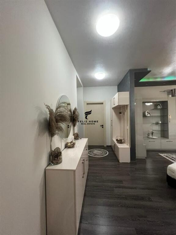 VENDESI APPARTAMENTO 2+1 VIA KAVAJES 299.000 EURO