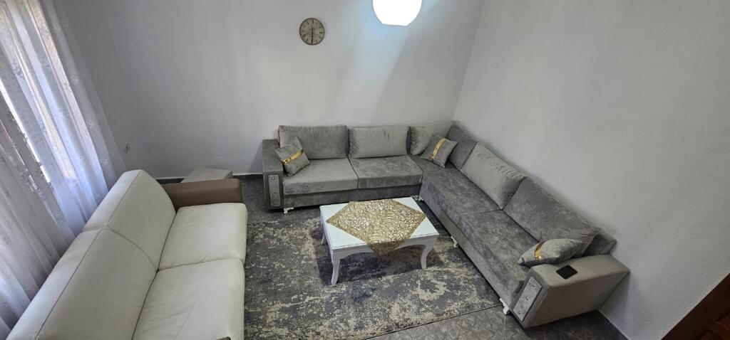 JEPET ME QERA APARTAMENT 1+1 TEK ISH PARKU!