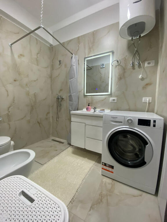 Apartament 2+1 Me Qera Tek 5 Maji (ID B2201433) Tirane