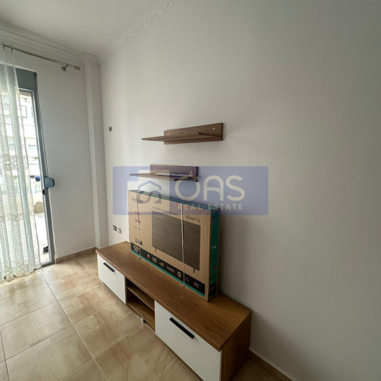 Jepet me qera apartament 3+1+2  ne Brryl .