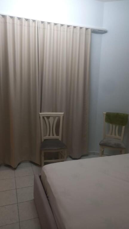 Rent, studio apartment, Electric Market, 250 euros