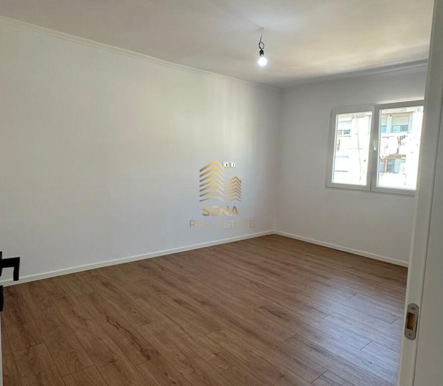 For sale, Apartment 2+1+balcony, Pediatrics – Kongresi i Manastirit Street, 129,000 Euro