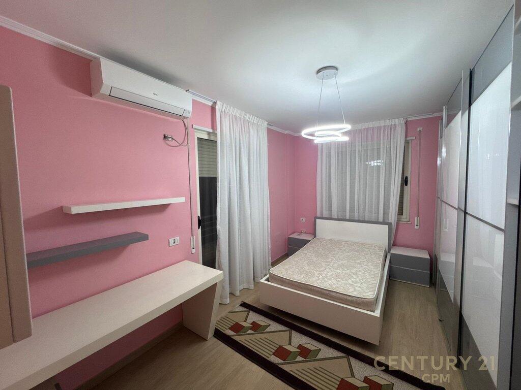 APARTAMENT 3+1+2+P PER QIRA, LIQENI I THATE!