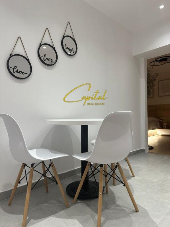 MONOLOCALE IN AFFITTO VIA DURRES 60.000 LEKE