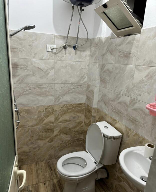 GARSIONERE 28000 LEKE.RRUGA E ELBASANIT