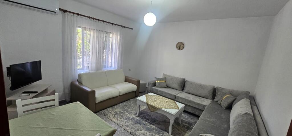 JEPET ME QERA APARTAMENT 1+1 TEK ISH PARKU!