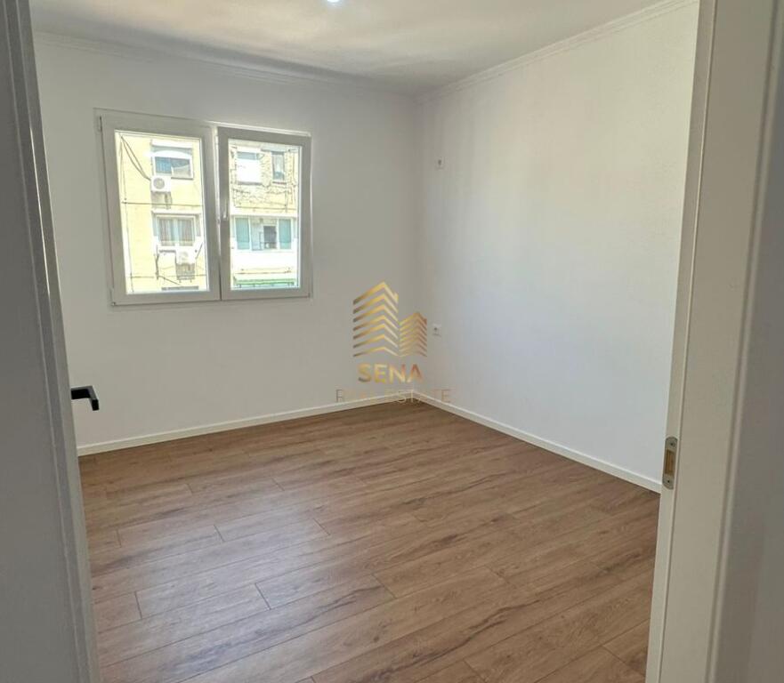 For sale, Apartment 2+1+balcony, Pediatrics – Kongresi i Manastirit Street, 129,000 Euro